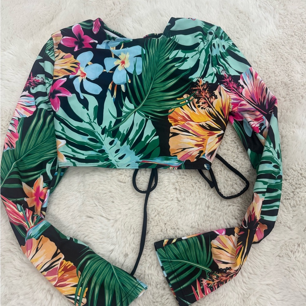 Medium swim top